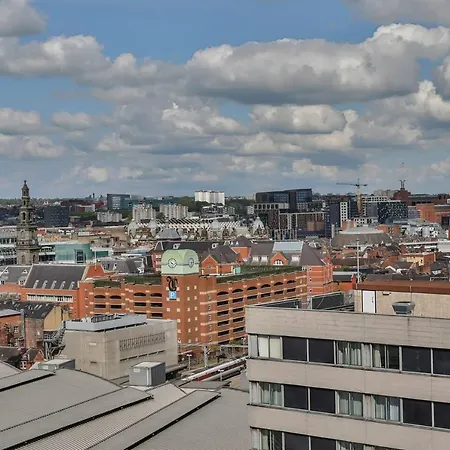 The Exquisite Penthouse Of Leeds - Sleeps 8 * Leeds (West Yorkshire)
