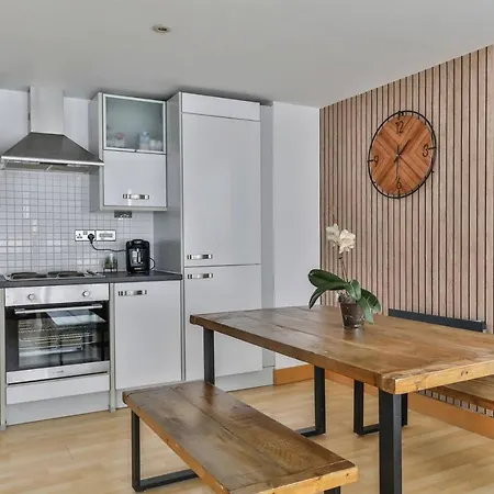 شقة The Exquisite Penthouse Of Leeds - Sleeps 8 ليدز