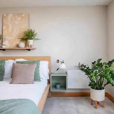 شقة The Exquisite Penthouse Of Leeds - Sleeps 8 ليدز