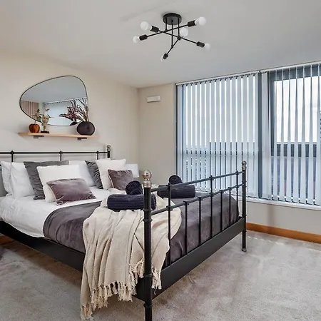 The Exquisite Penthouse Of Leeds - Sleeps 8 * ليدز