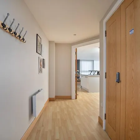شقة The Exquisite Penthouse Of Leeds - Sleeps 8 ليدز